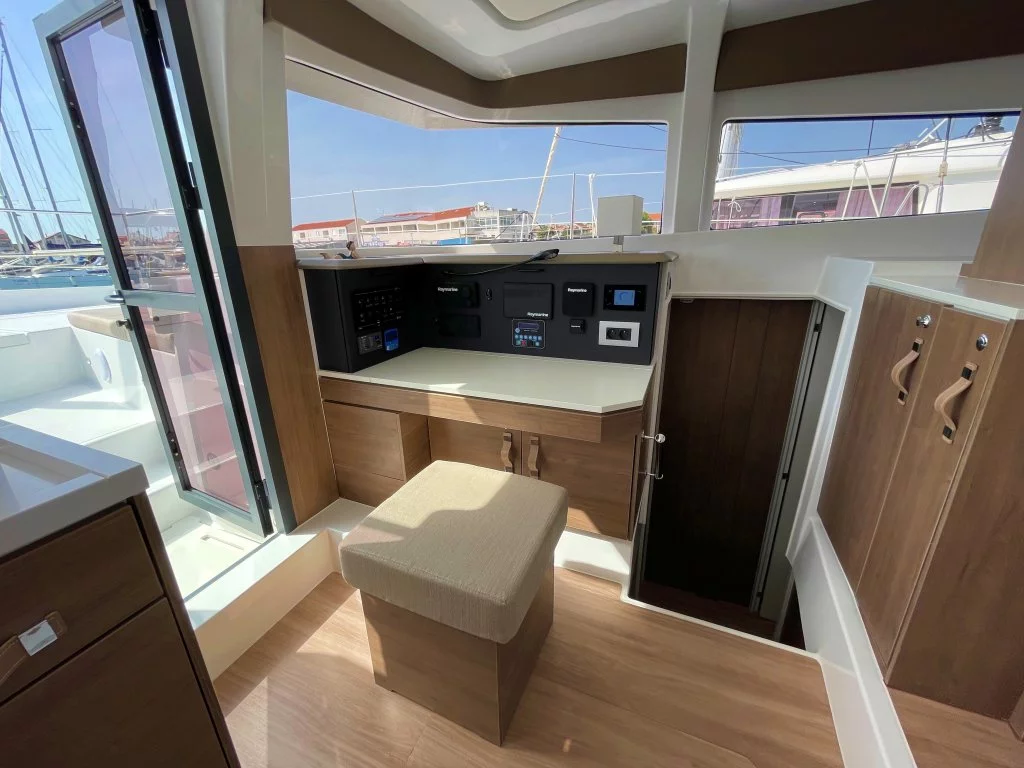 Bali 4.2 - 4 + 1 cab. (Sail and Adventure)  - 21