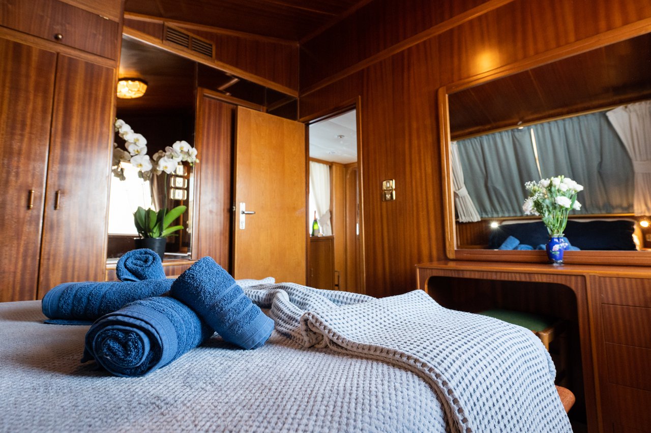 Photo #24 - M/Y Elena (Elena) in Athen - 37929