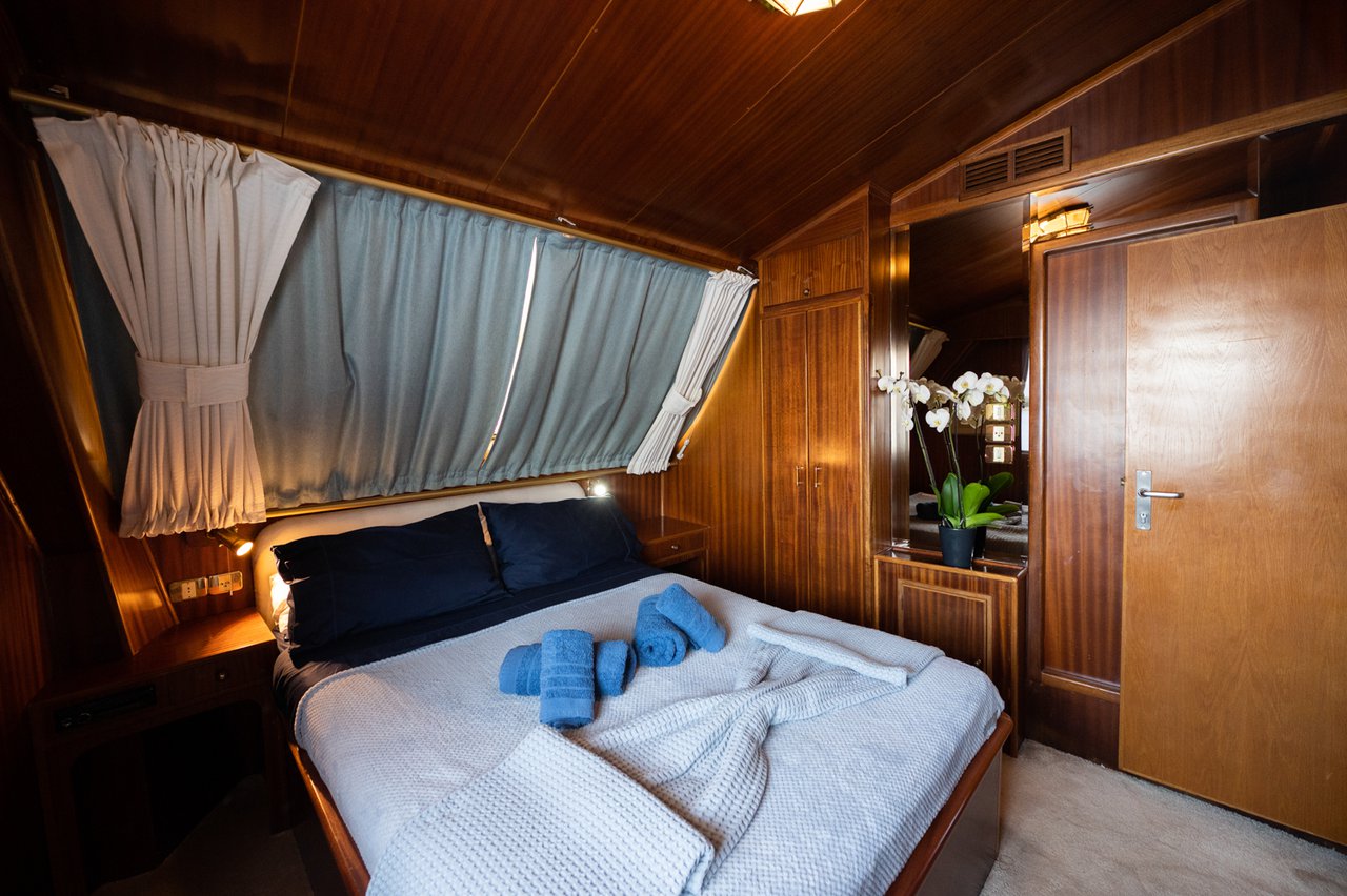 Photo #25 - M/Y Elena (Elena) in Athen - 37929