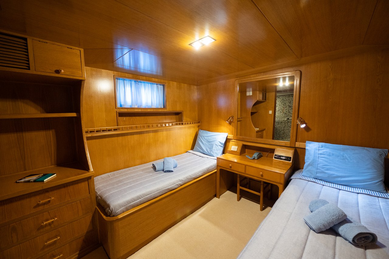 Photo #30 - M/Y Elena (Elena) in Athen - 37929