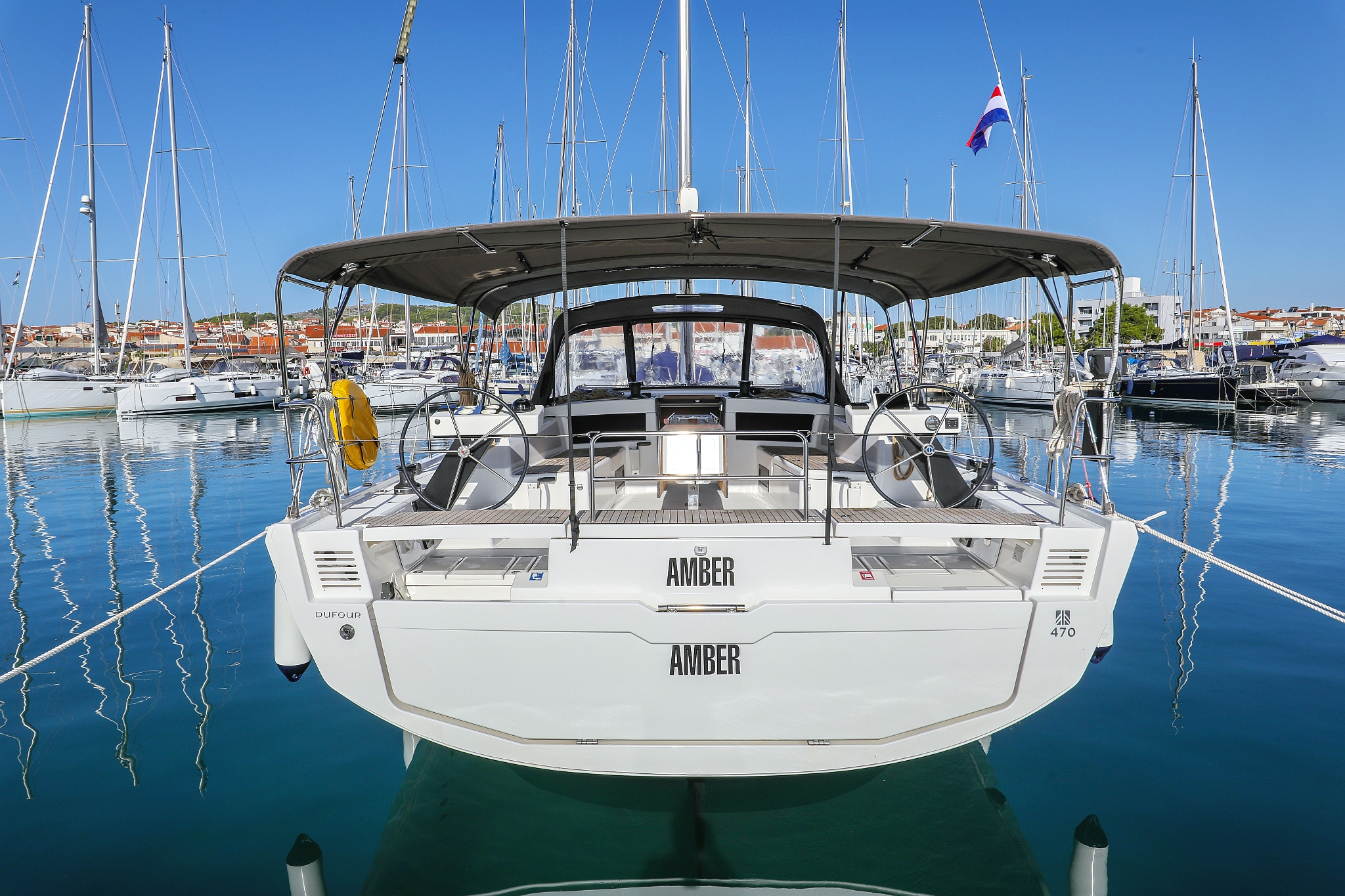 Photo #1 - Dufour 470 - 3 cab. (Amber) in Trogir - 37946
