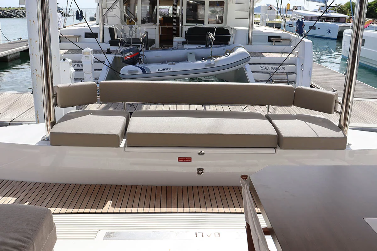 Bali 4.4 - 4 + 1 cab. (Seas Another Day)  - 6