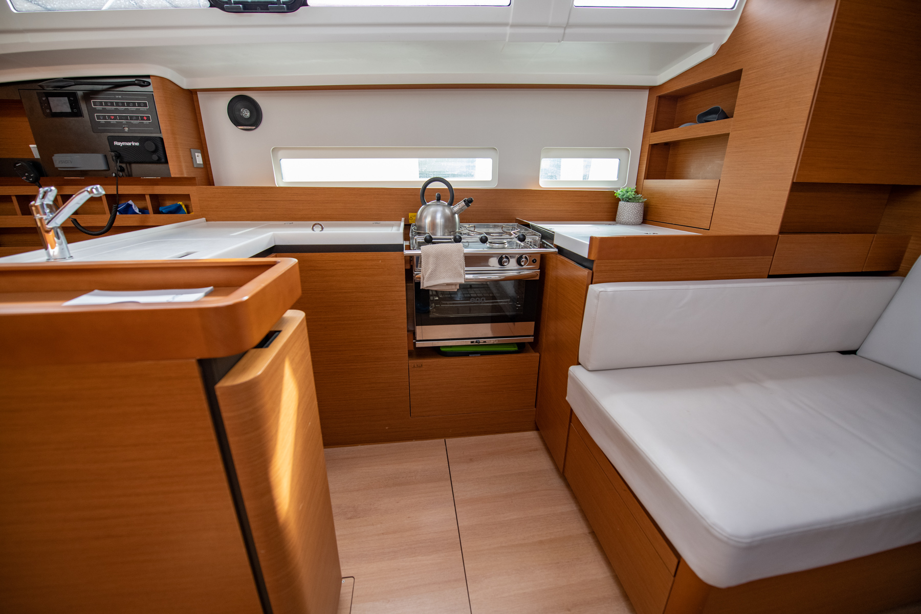 Sun Odyssey 410 - 3 cab. — photo 4