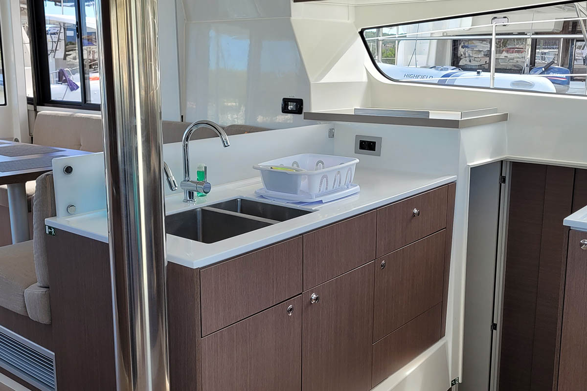Photo #9 - Bali 4.2 - 4 + 1 cab. (Le 113) in Nanny Cay - 37960