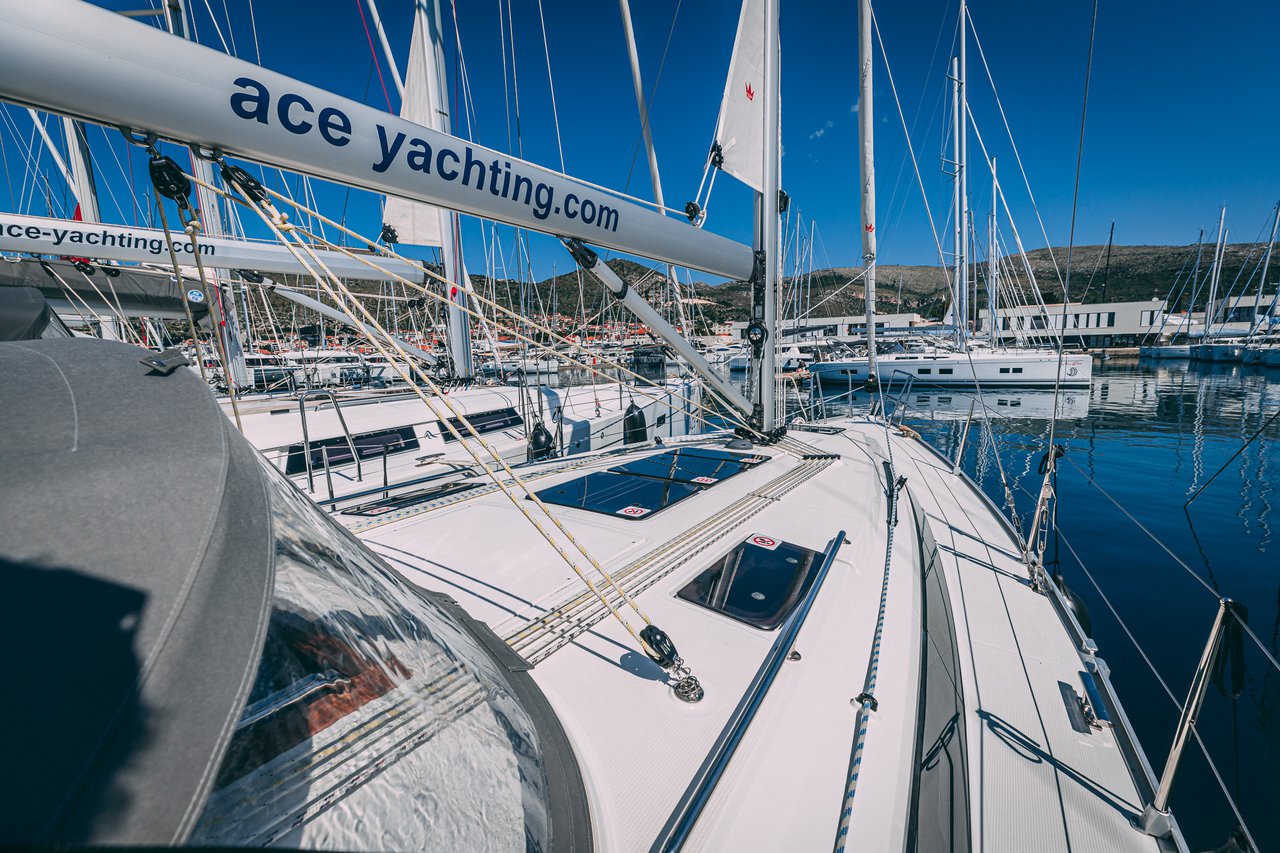 Photo #13 - Bavaria Cruiser 37 - 3 cab. (Firenze) in Trogir - 37971