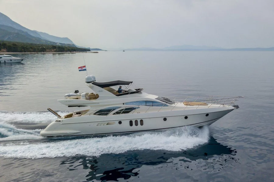 Azimut 62 Fly - 3 + 2 cab. (Eos)  - 1