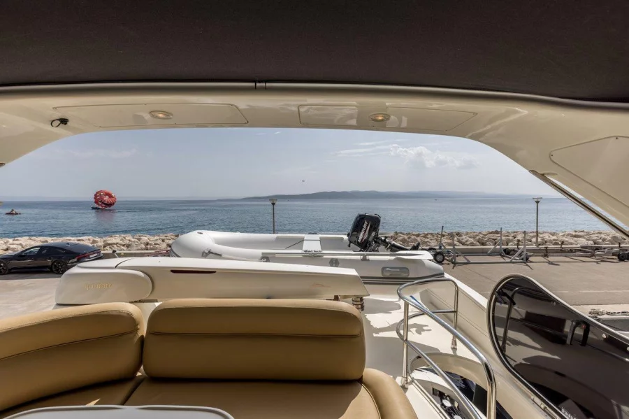 Azimut 62 Fly - 3 + 2 cab. (Eos)  - 10