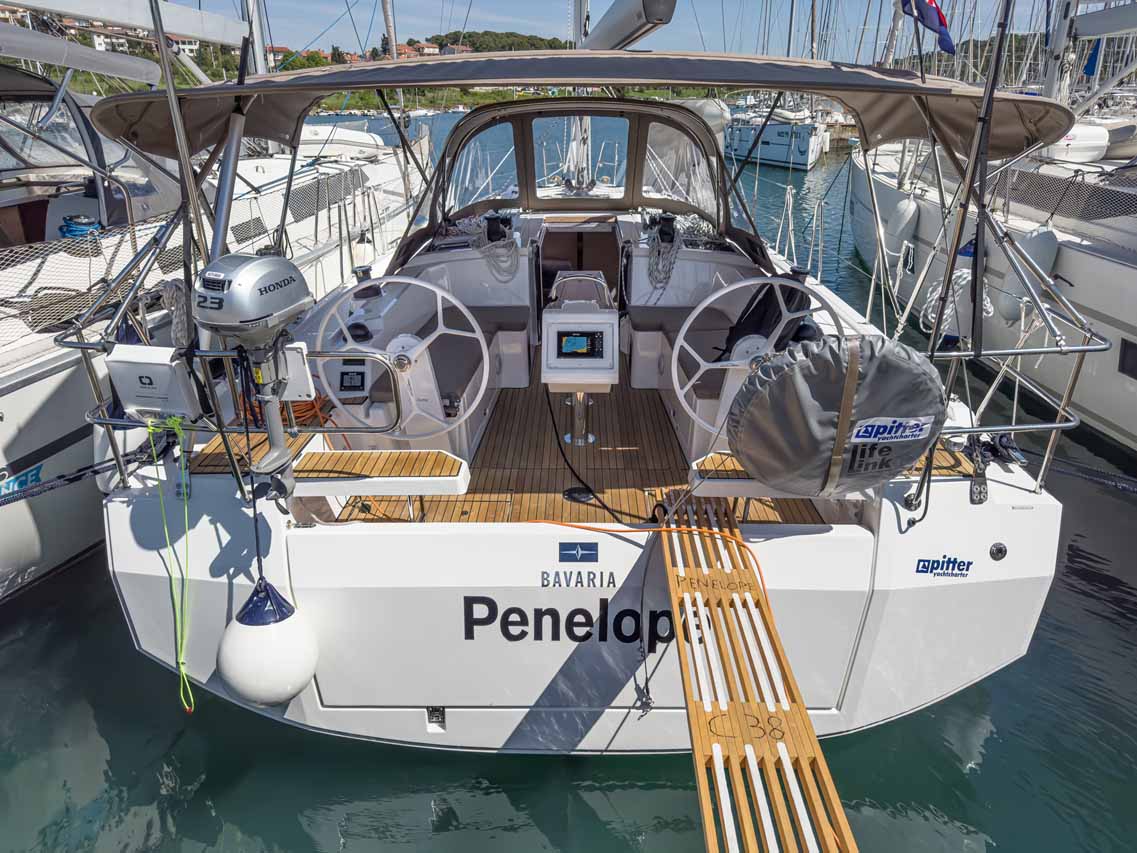 Photo #3 - Bavaria C38 (Penelope) in Pula - 38098