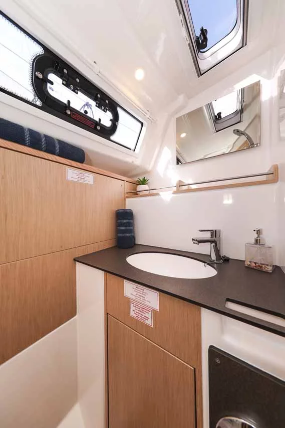 Bavaria Cruiser 37 Style (Pura Vida)  - 23