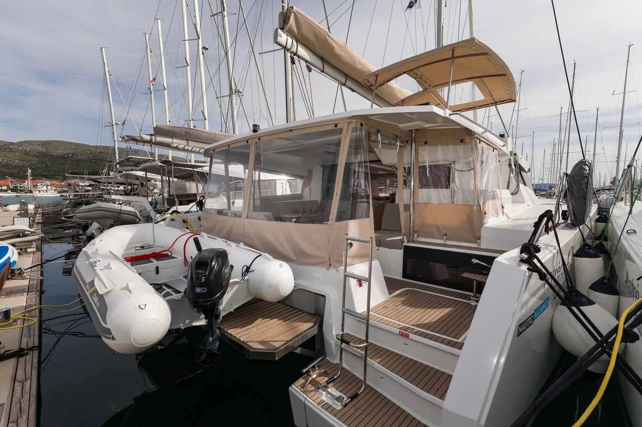 Fountaine Pajot Astrea 42 - 4 + 2 cab. (Alchiba)  - 2