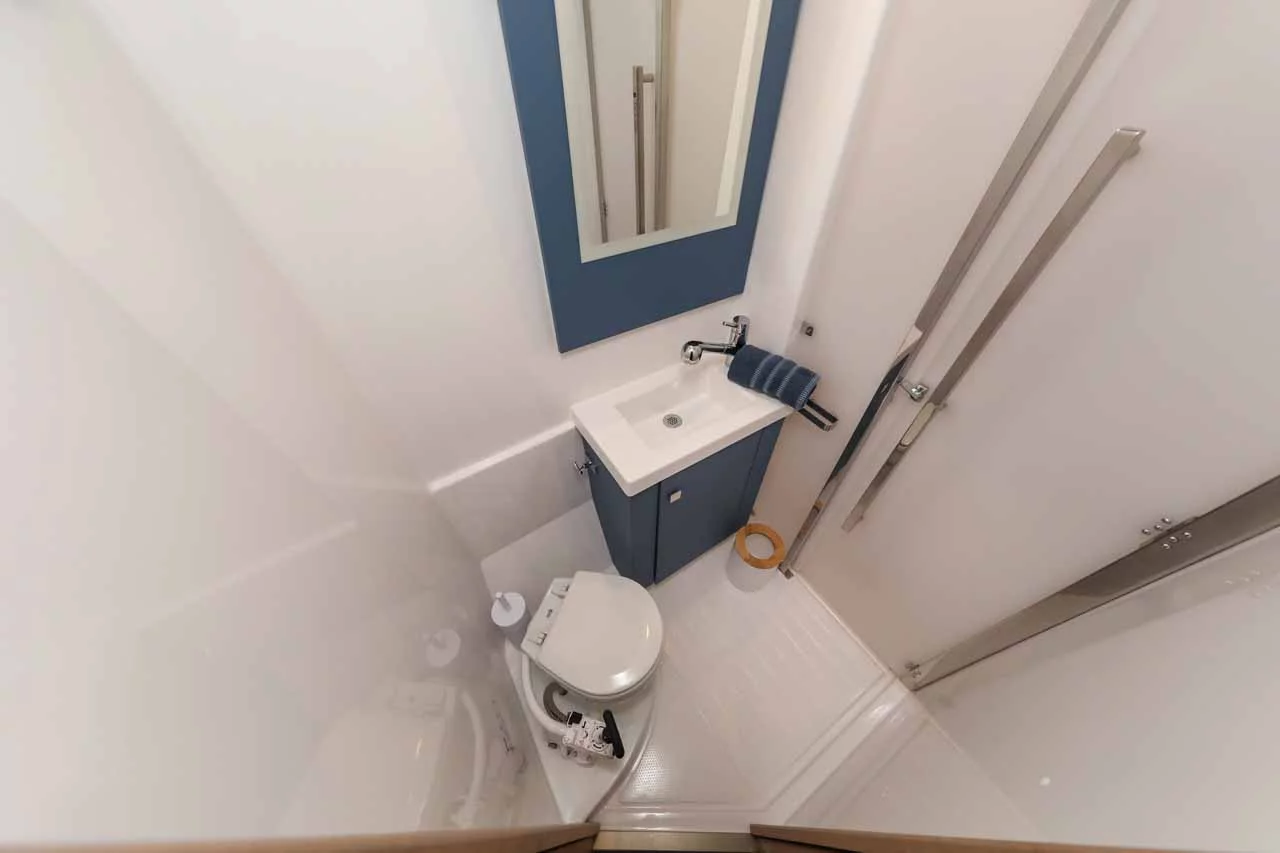 Fountaine Pajot Astrea 42 - 4 + 2 cab. (Alchiba)  - 36