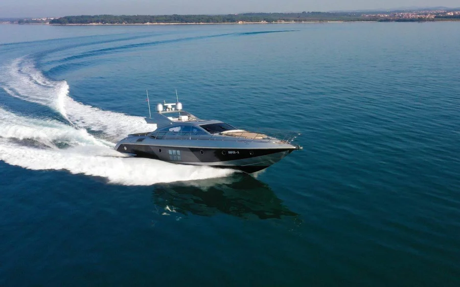 Azimut 68 - 3 + 1 cab. (Falch)  - 2