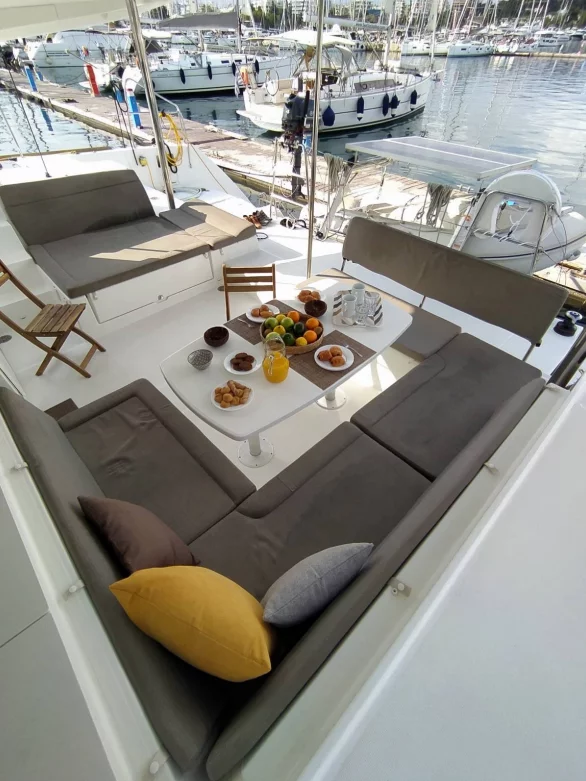 Lagoon 450 F - 4 + 2 cab. (Azraq)  - 15