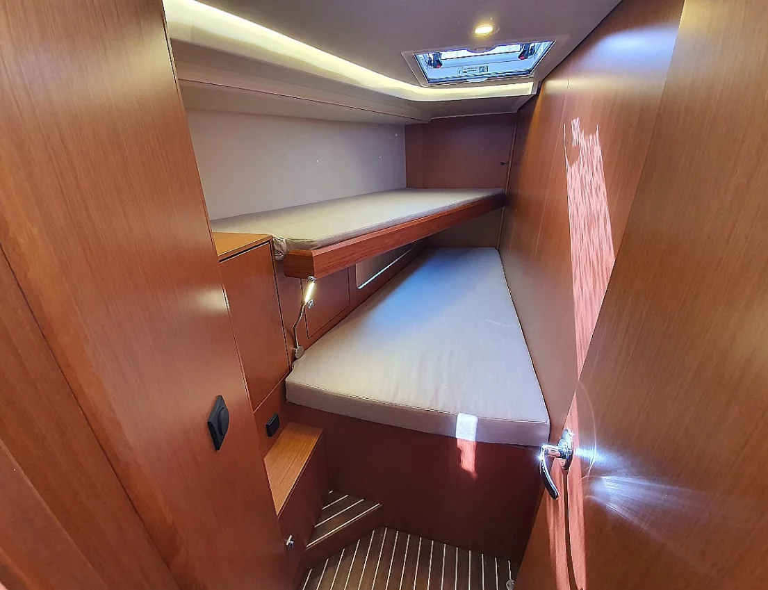 Bavaria C45 - 5 cab. (Blue Diamond)  - 14