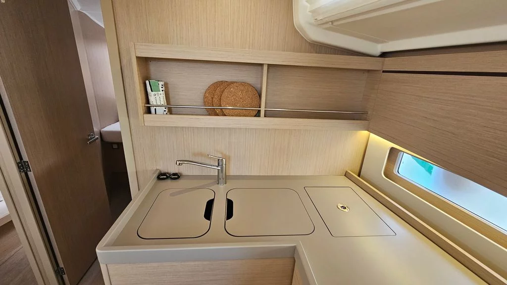 Oceanis 40.1 (Dream Weaver)  - 20