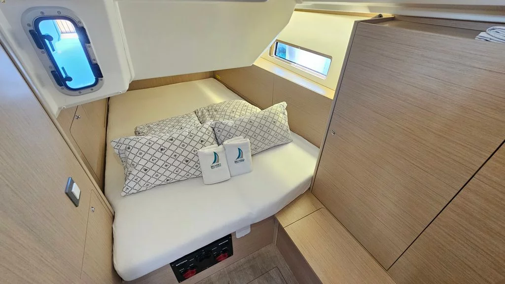 Oceanis 40.1 (Dream Weaver)  - 23