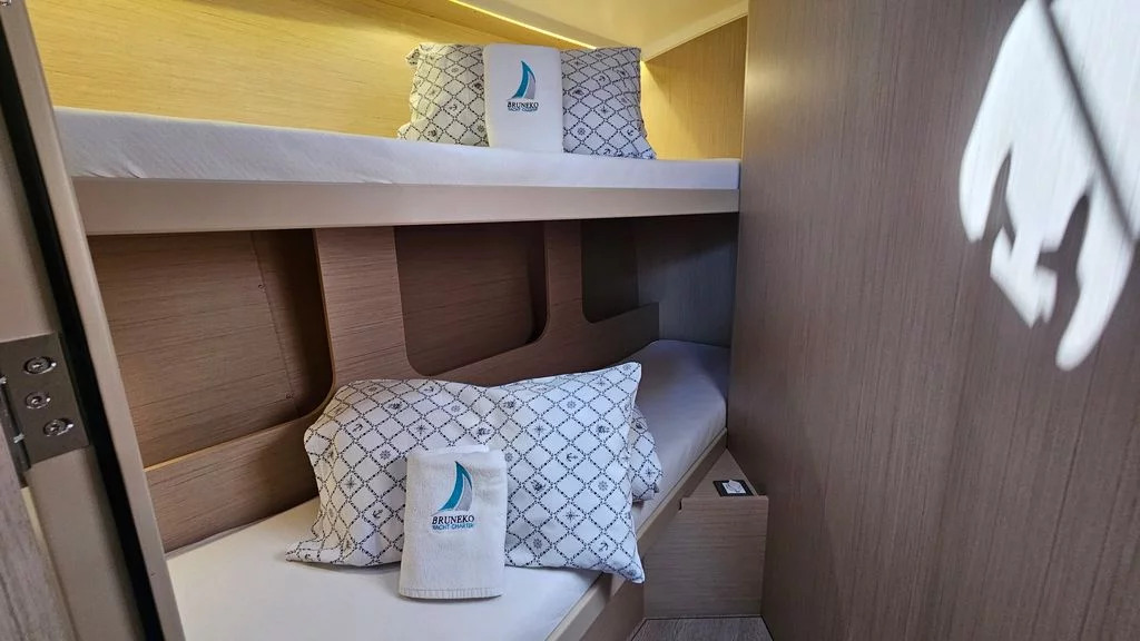 Oceanis 40.1 (Dream Weaver)  - 25