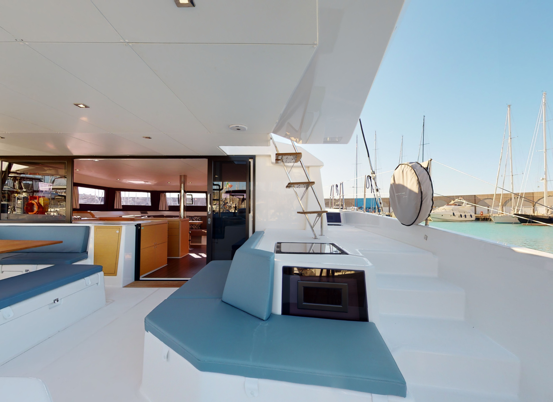 Dufour 48 Catamaran - 5 + 1 cab. — photo 6