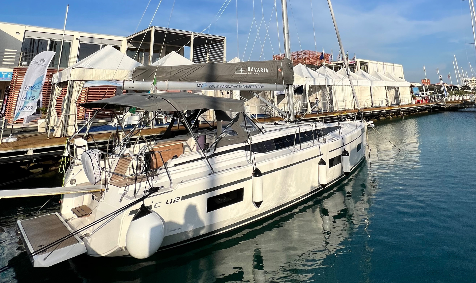 Bavaria C42 — photo 2
