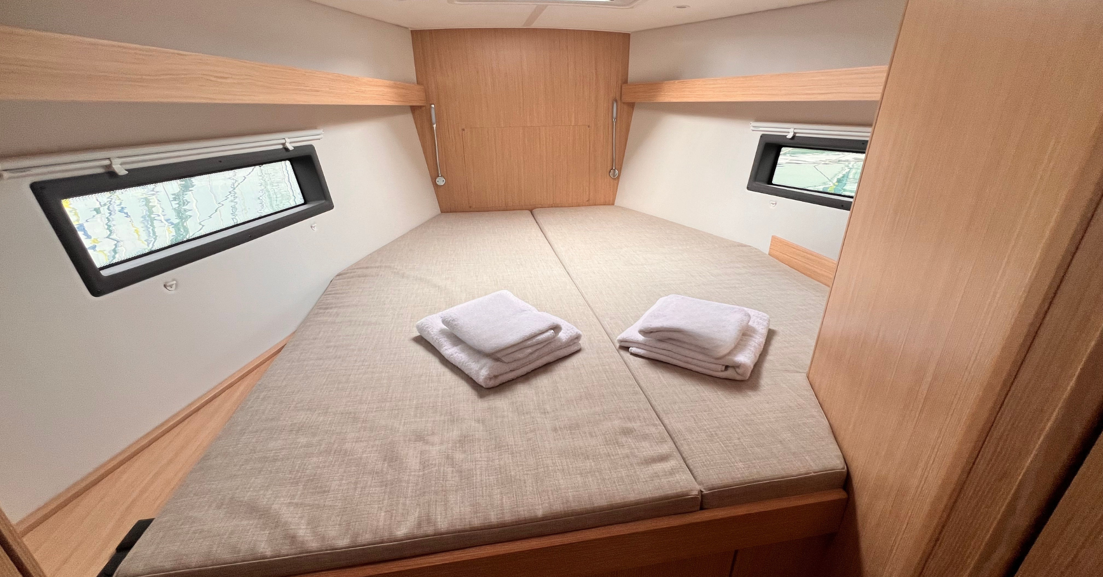 Bavaria C42 — photo 10