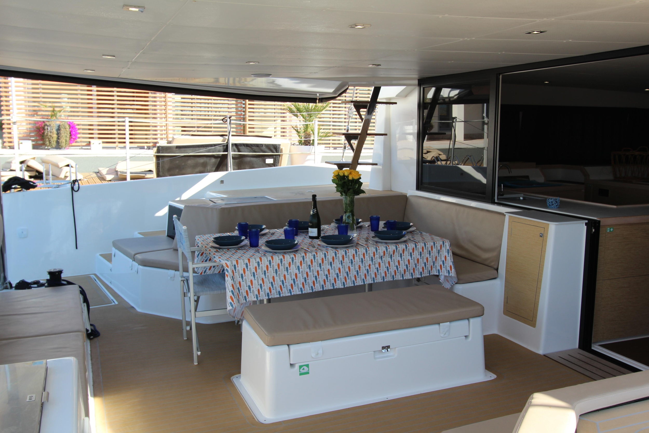 Dufour 48 Catamaran - 5 + 1 cab. — photo 4