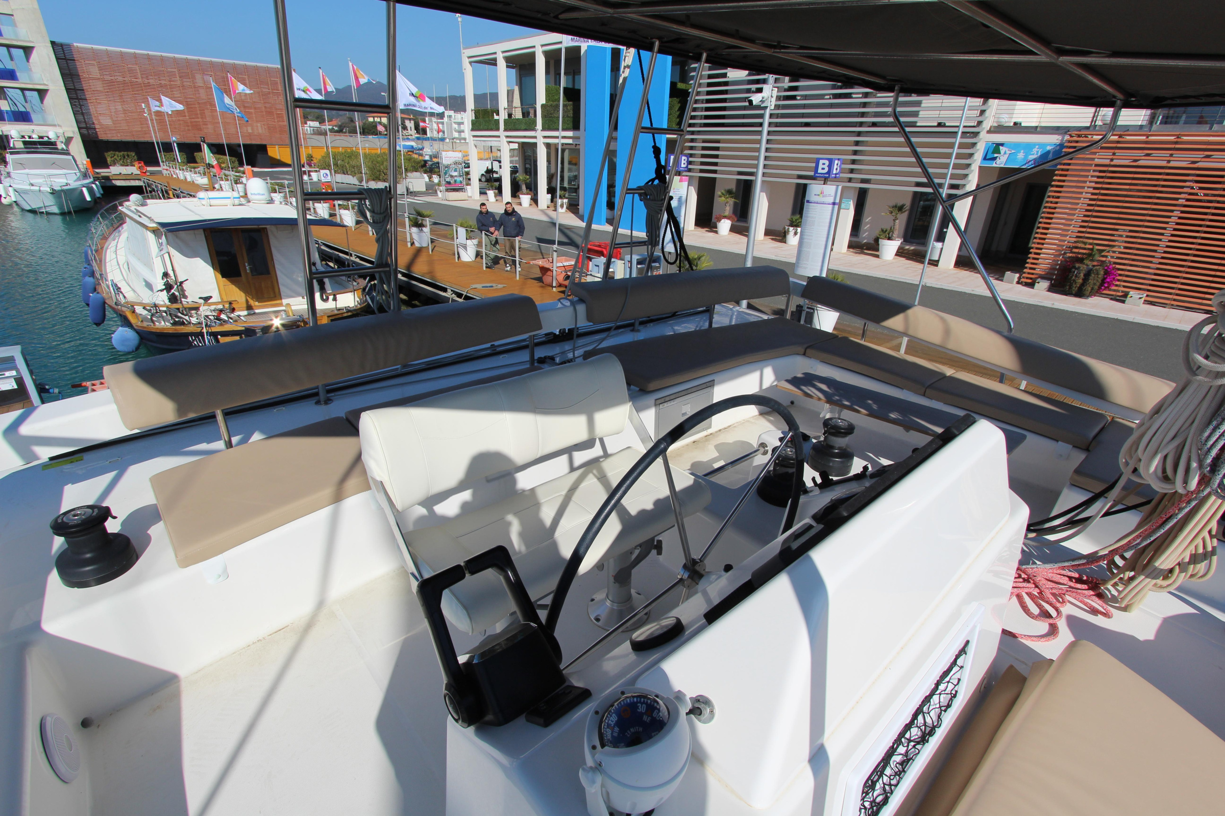 Dufour 48 Catamaran - 5 + 1 cab. — photo 7