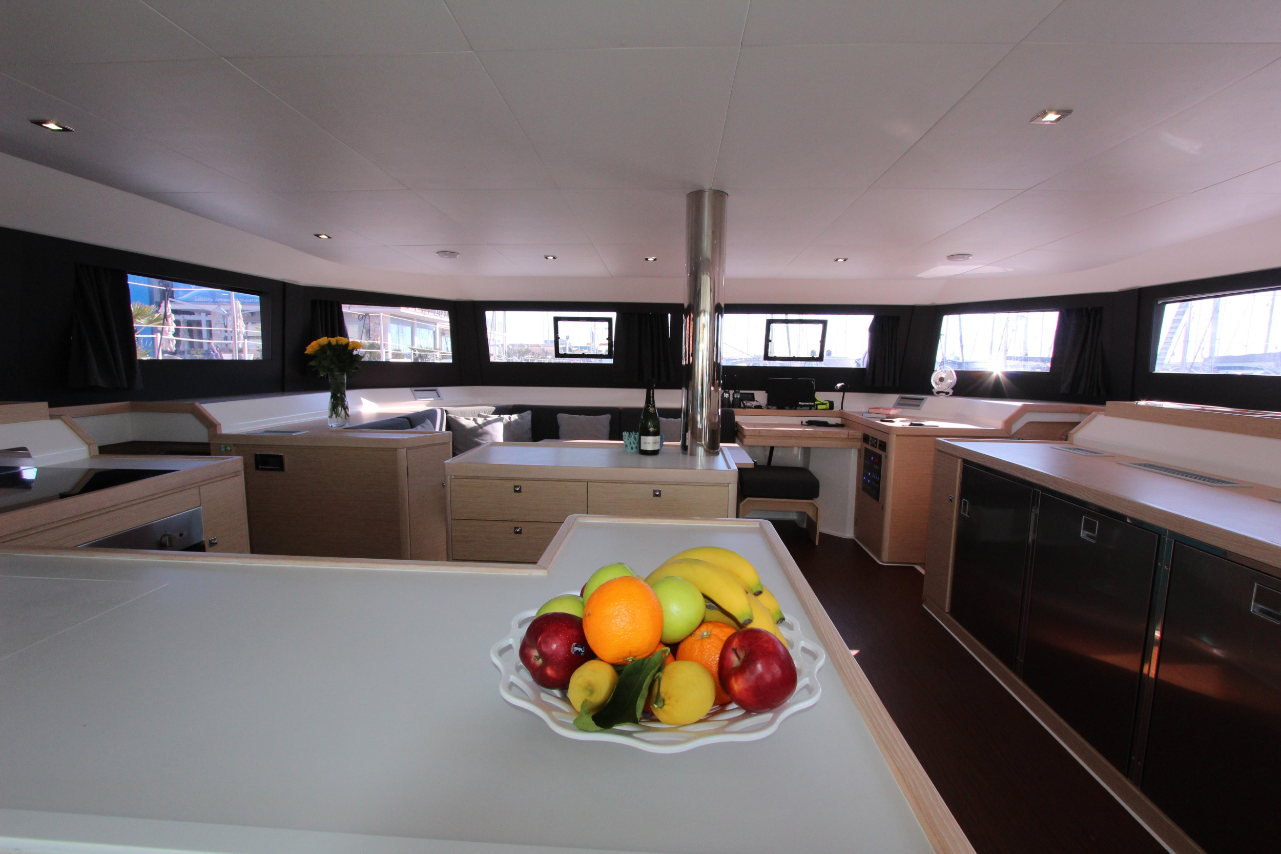 Dufour 48 Catamaran - 5 + 1 cab. — photo 10