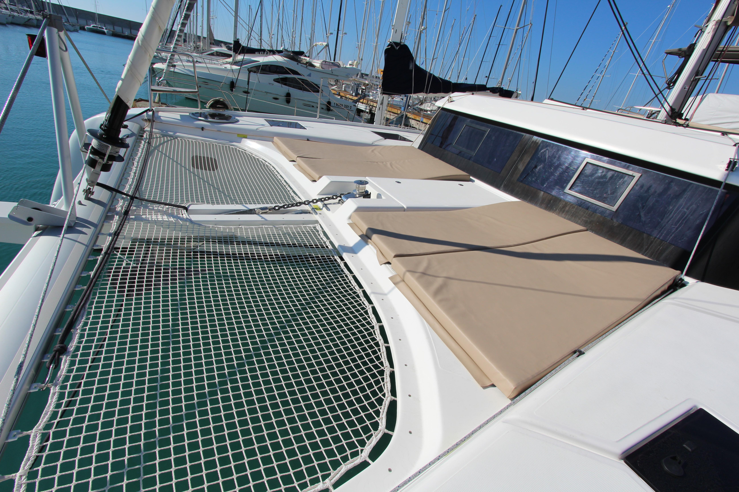 Dufour 48 Catamaran - 5 + 1 cab. — photo 6