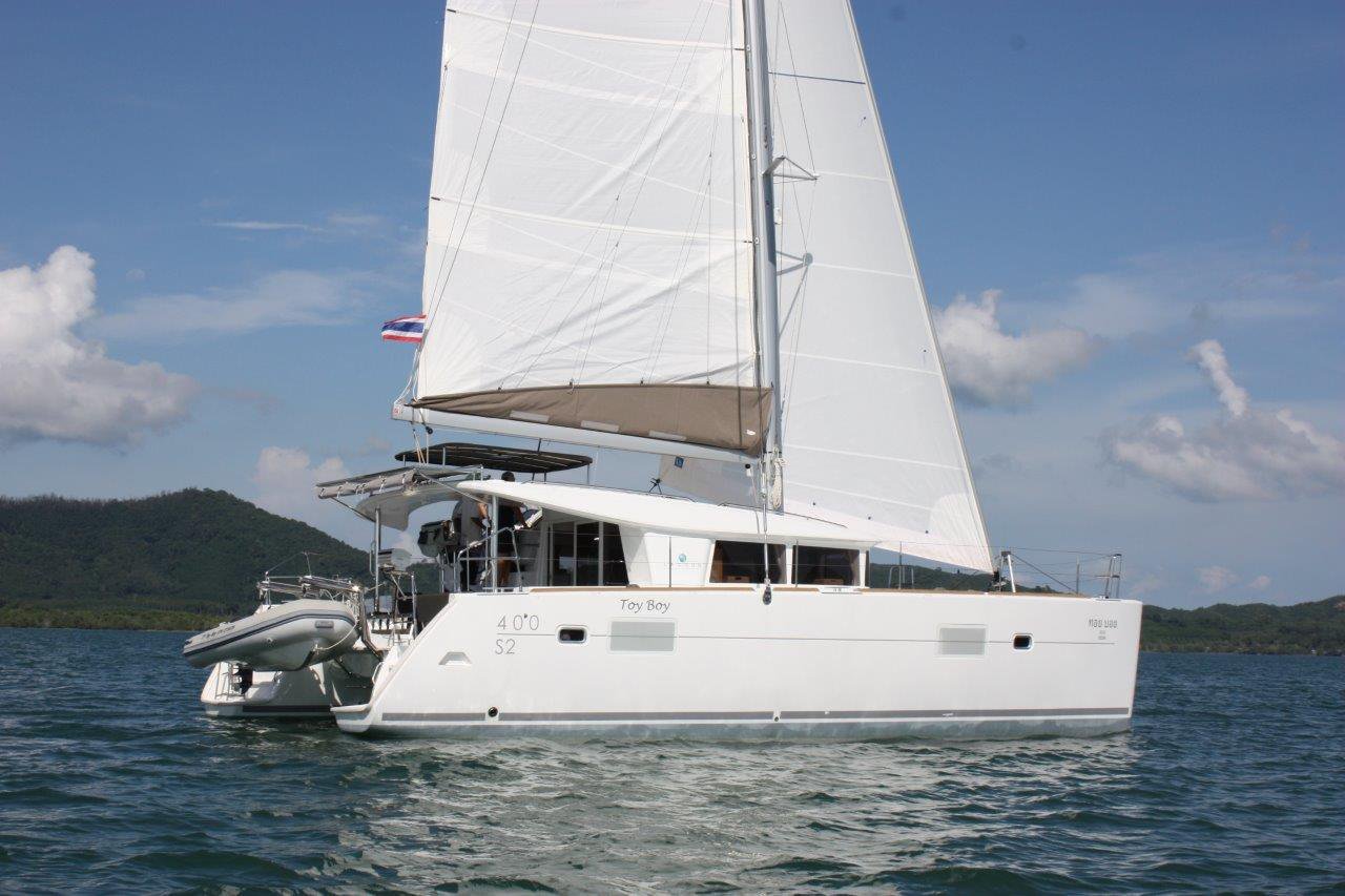 Photo #1 - Lagoon 400 S2 - 4 + 2 cab. (ToyBoy) en Phuket - 38196