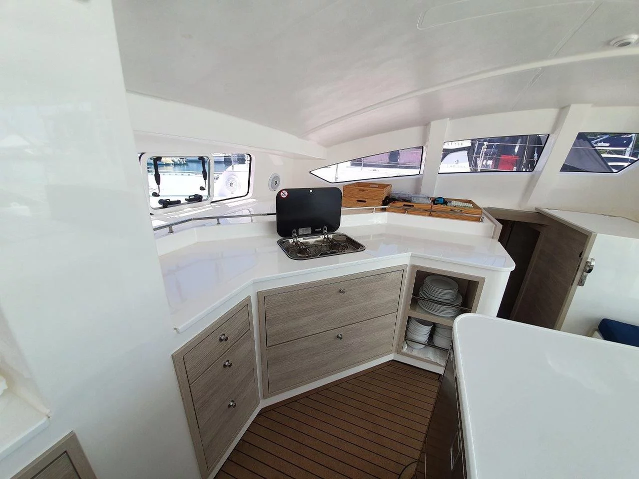 Island Spirit 410 (Melinda Jane)  - 9