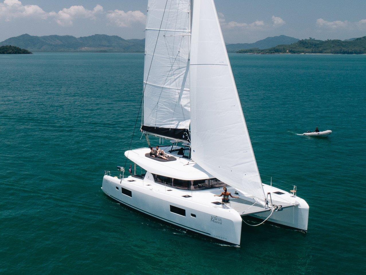 Photo #1 - Lagoon 42 - 4 + 2 cab. (Mami) in Phuket - 38200