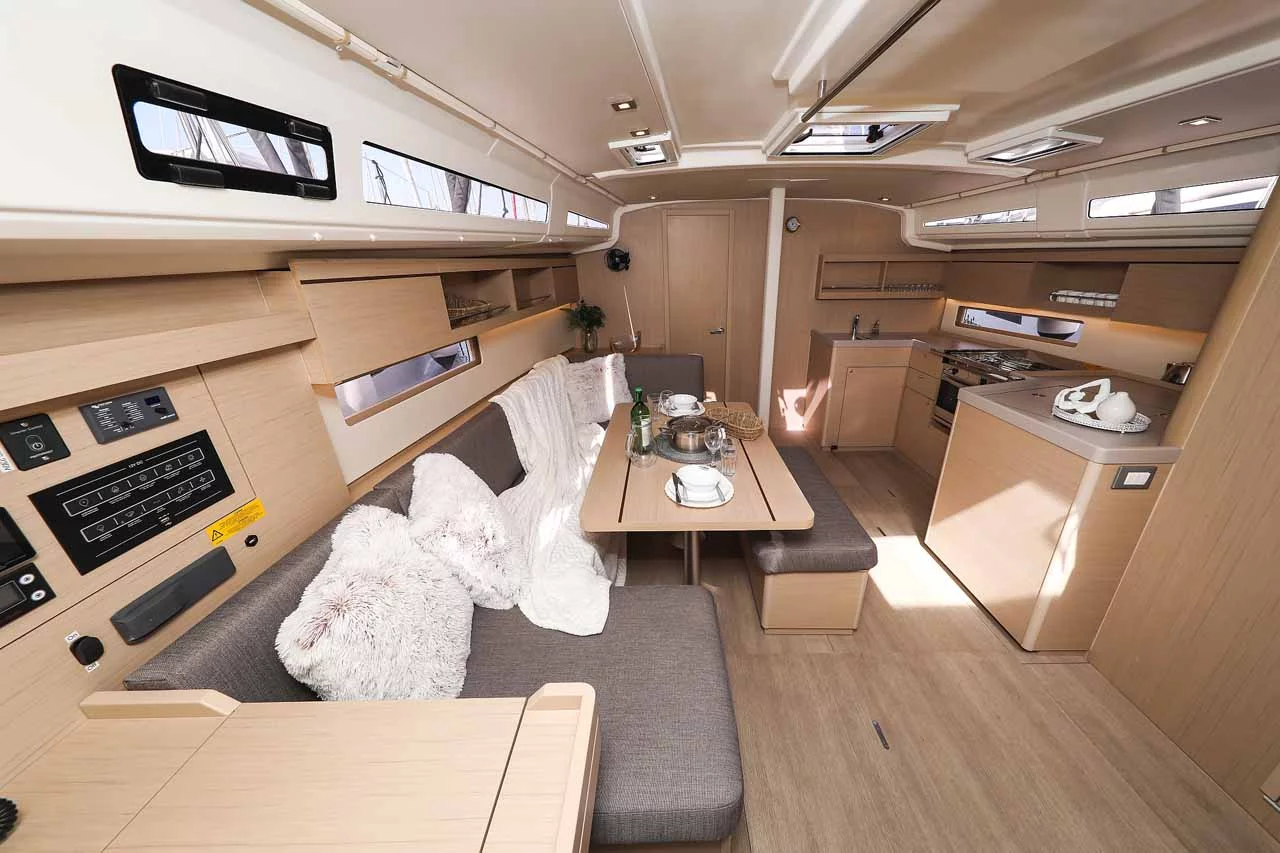 Oceanis 40.1 ELECTRIC (Moritz)  - 9