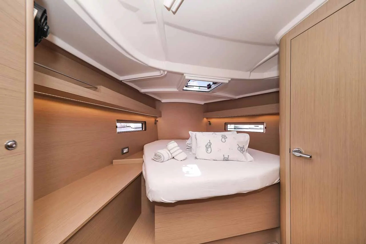 Oceanis 40.1 ELECTRIC (Moritz)  - 18