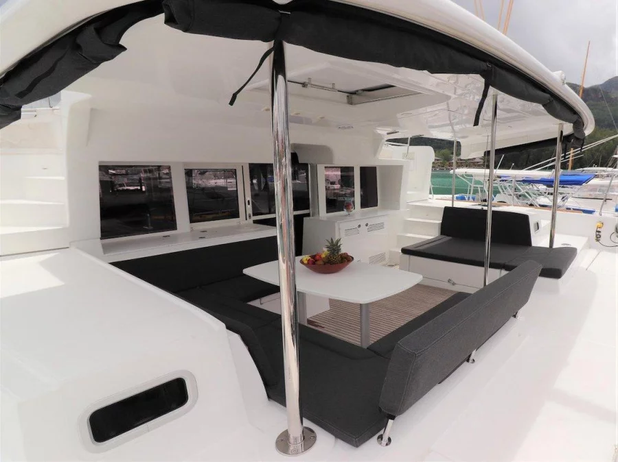 Lagoon 450 - 3 + 1 cab. (Escapade)  - 3