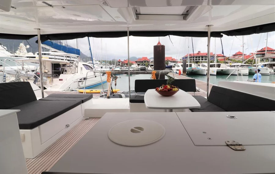 Lagoon 450 - 3 + 1 cab. (Escapade)  - 11