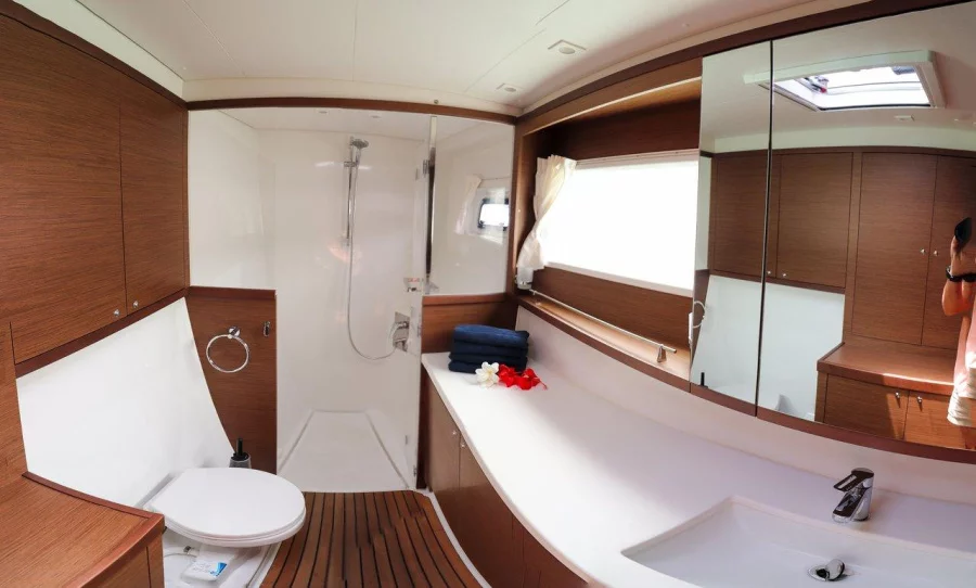 Lagoon 450 - 3 + 1 cab. (Escapade)  - 25