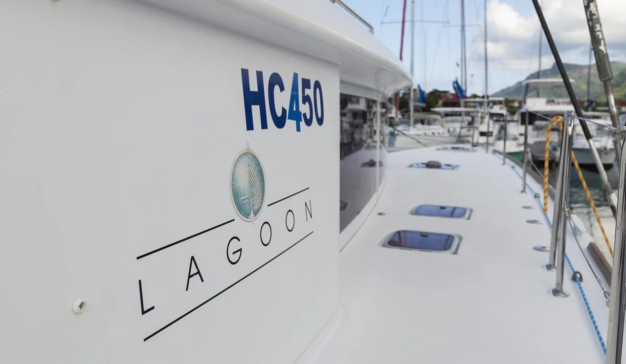 Lagoon 450 - 4 + 2 cab. (Muzikal)  - 6