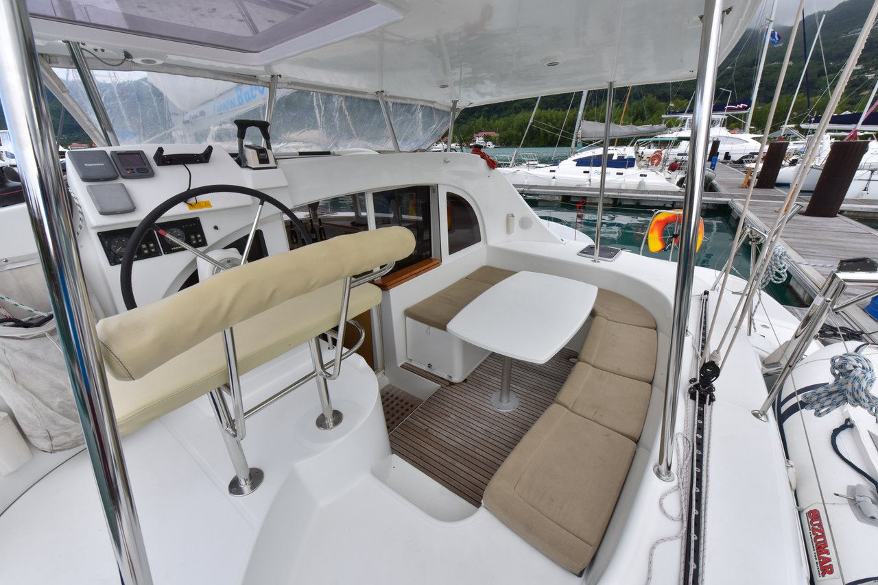 Photo #4 - Lagoon 380 - 3 + 2 cab. (Magikal) in Koh Chang - 38230