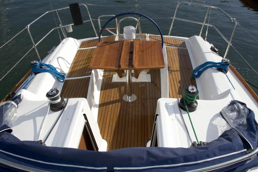 Dufour 325 GL (Bijoux)  - 3
