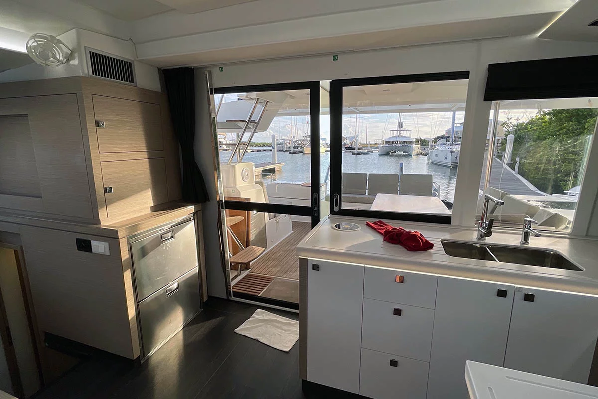 Fountaine Pajot Astrea 42 - 4 + 2 cab. (Carpe Diem - BVI)  - 18