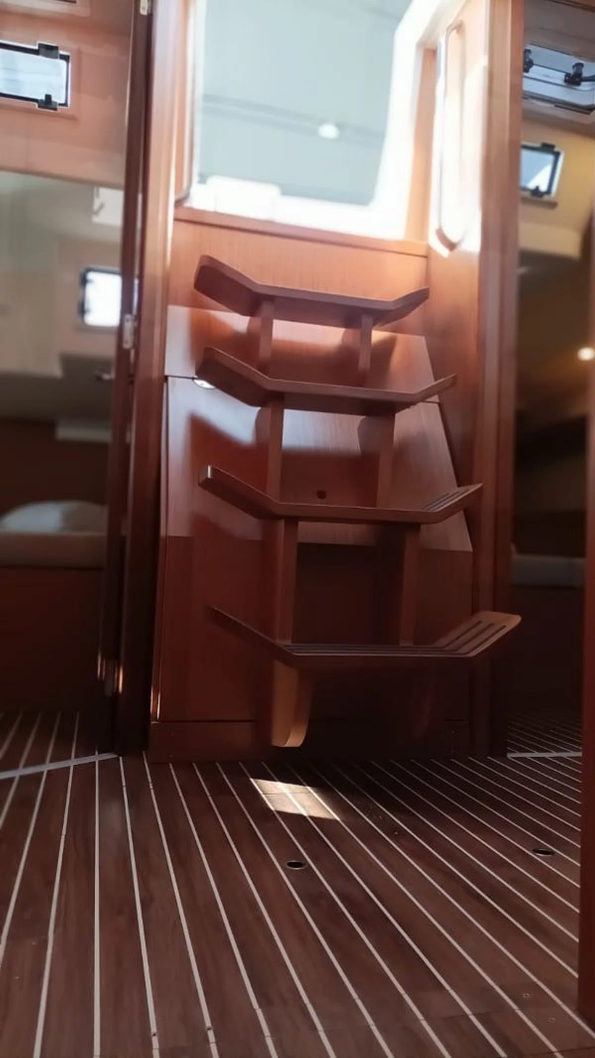 Bavaria C45 - 4 cab. (Lego)  - 13