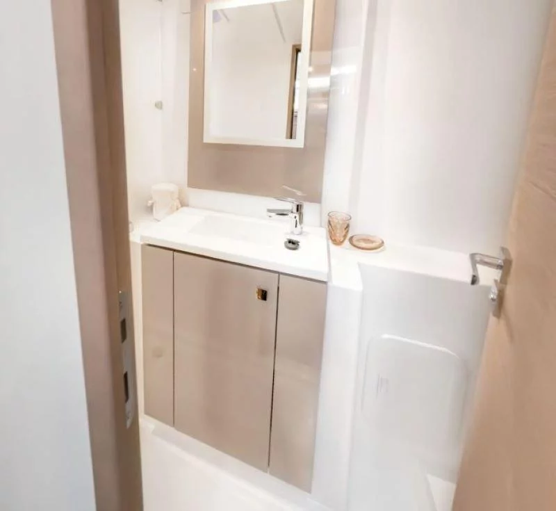 Fountaine Pajot Isla 40 - 3 cab. (Sea Magik)  - 12