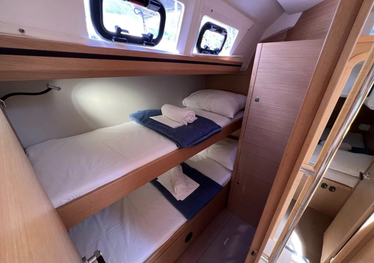 Dufour 56 Exclusive - 4 + 1 cab. (Alpina)  - 24