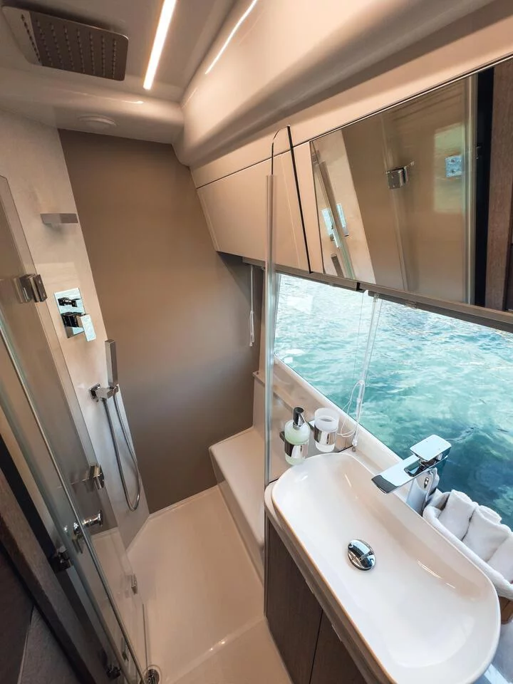 Galeon 440 Fly (Diesel) (FGStar Mini)  - 16