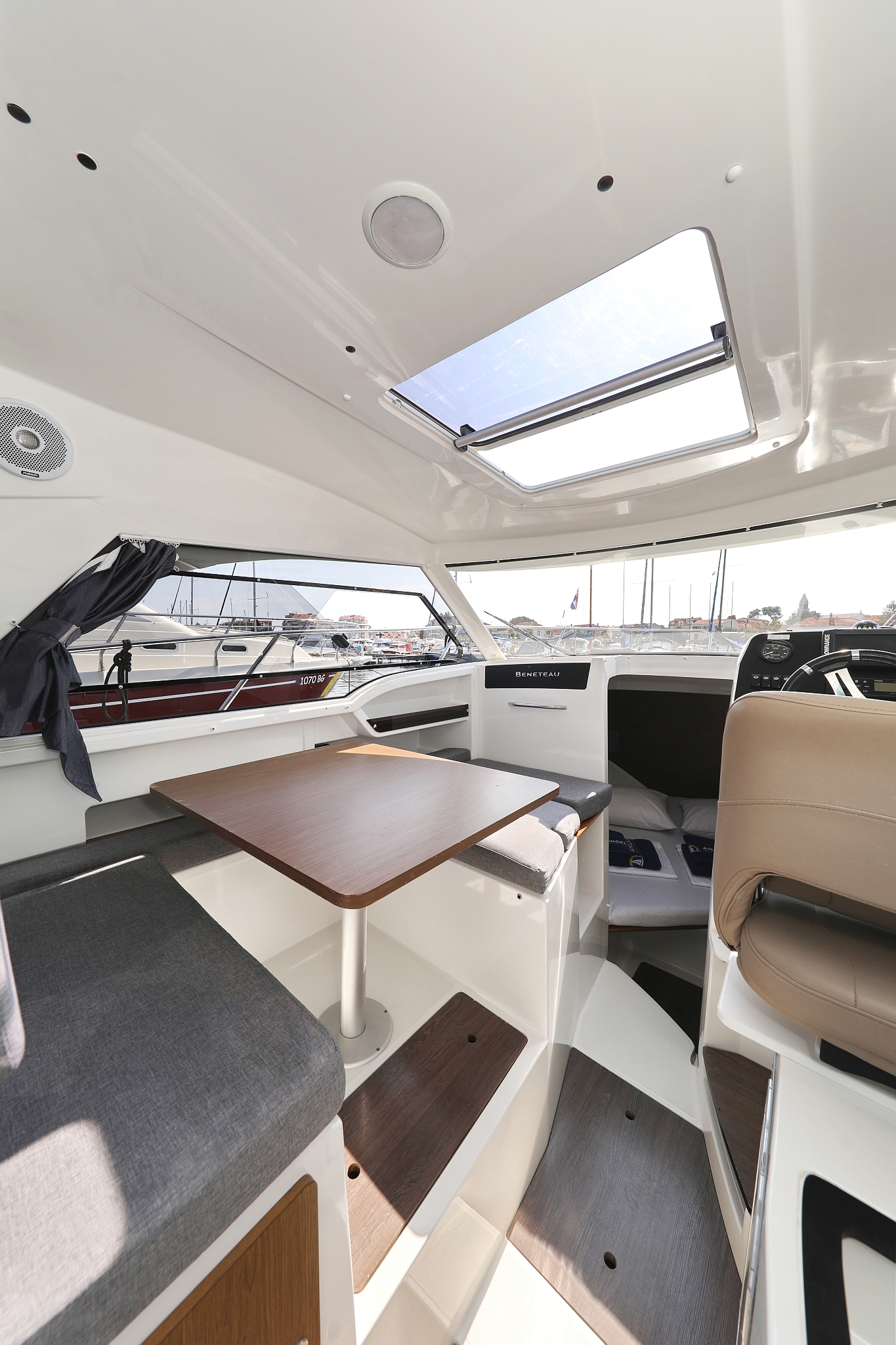Photo #18 - Antares 8 OB (Angela) in Biograd - 38354