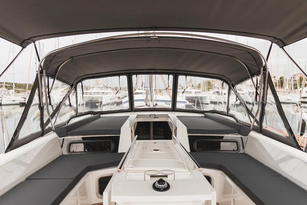 Oceanis 51.1 - 5 + 1 cab. (Panthata)  - 7