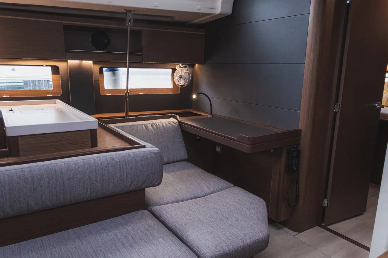 Oceanis 51.1 - 5 + 1 cab. (Panthata)  - 13