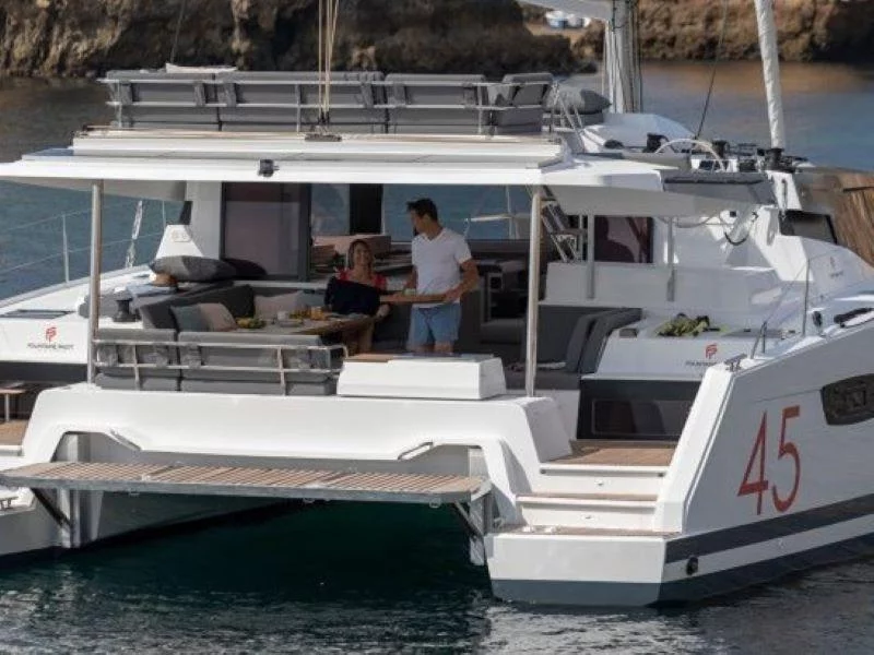 Fountaine Pajot Elba 45 - 4 cab. (The Happy Heifer)  - 5