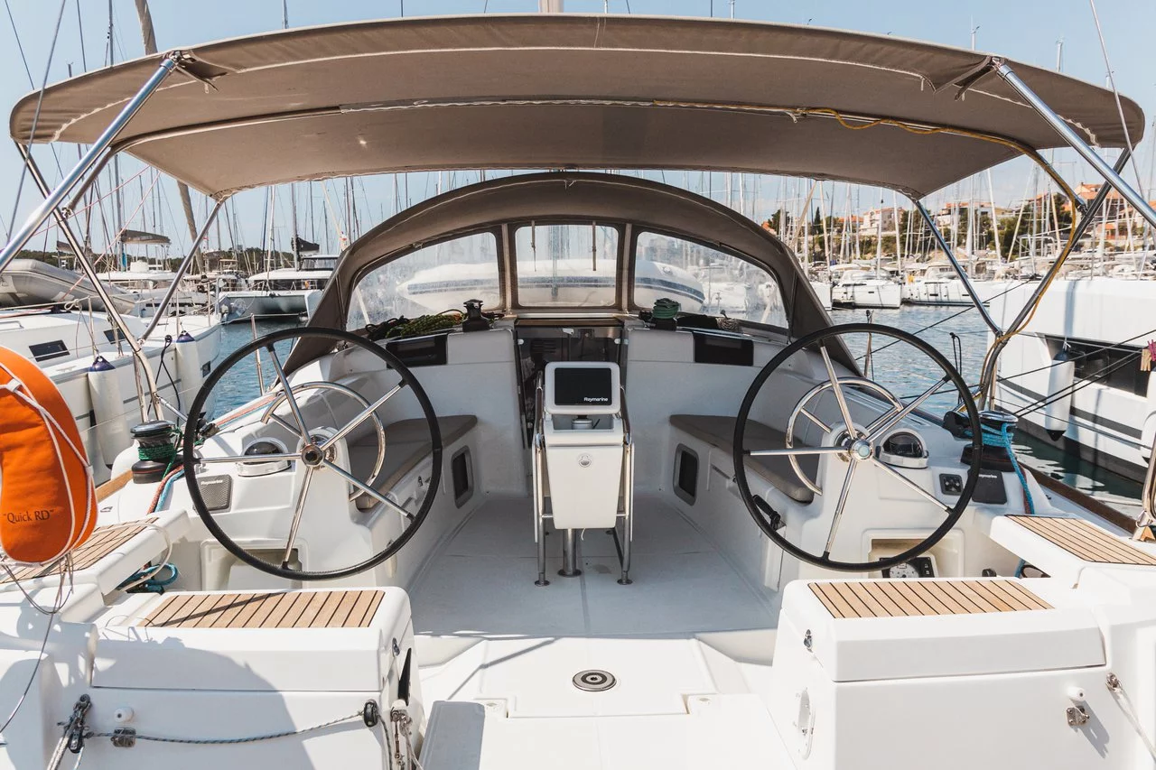 Sun Odyssey 449 (Winx)  - 3