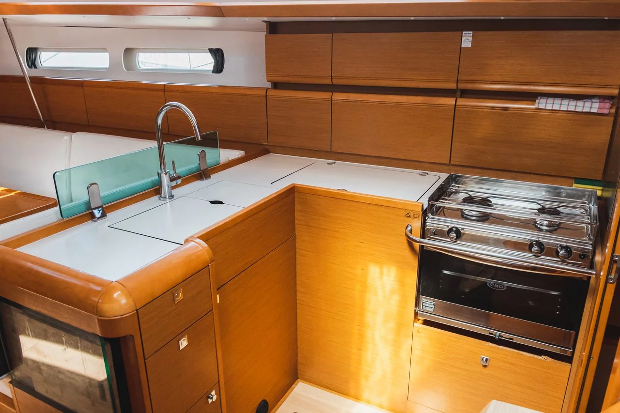 Sun Odyssey 449 (Winx)  - 9